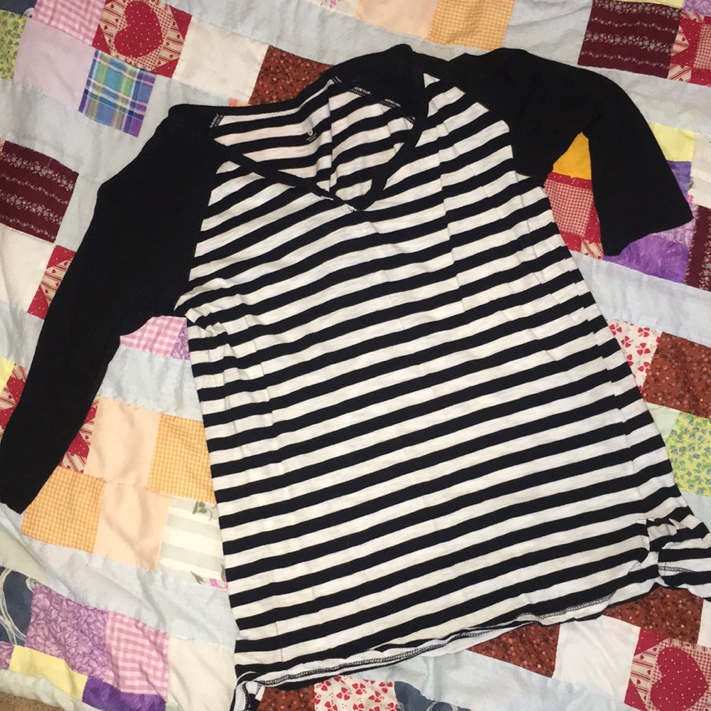 ⚜️⚜️ 3/$15 Women’s top